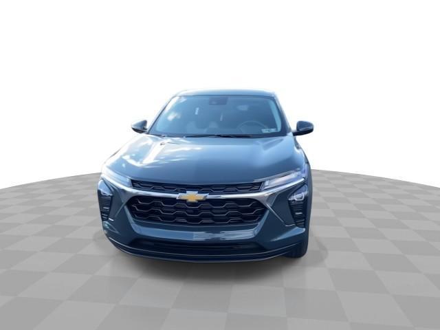 new 2025 Chevrolet Trax car, priced at $22,240