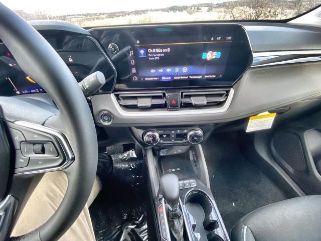 new 2025 Chevrolet TrailBlazer car, priced at $29,330