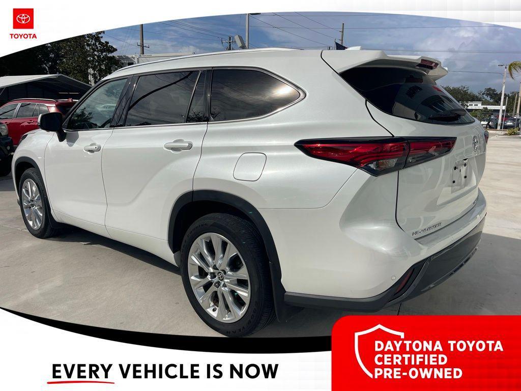 used 2023 Toyota Highlander car, priced at $43,500