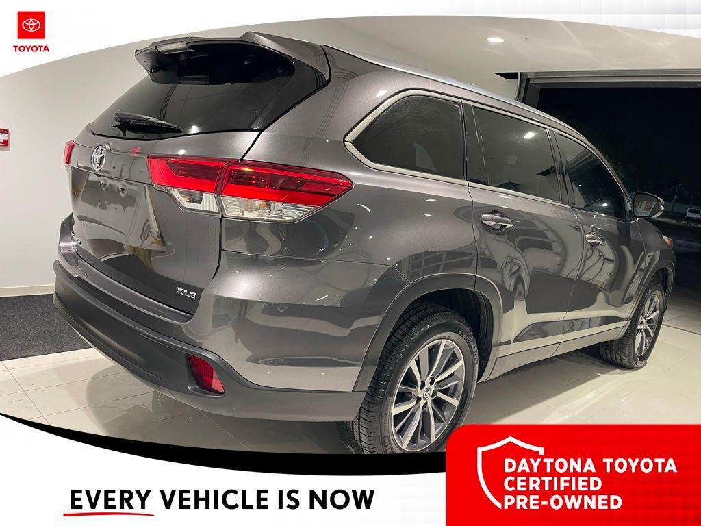 used 2019 Toyota Highlander car, priced at $26,000