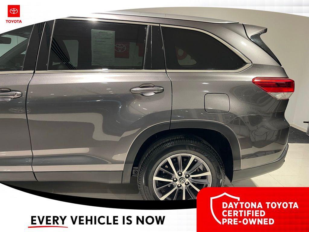 used 2019 Toyota Highlander car, priced at $26,000
