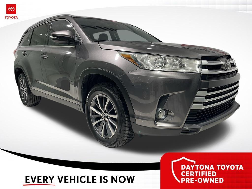 used 2019 Toyota Highlander car, priced at $26,000