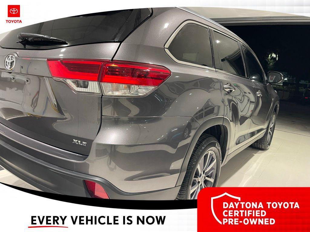 used 2019 Toyota Highlander car, priced at $26,000