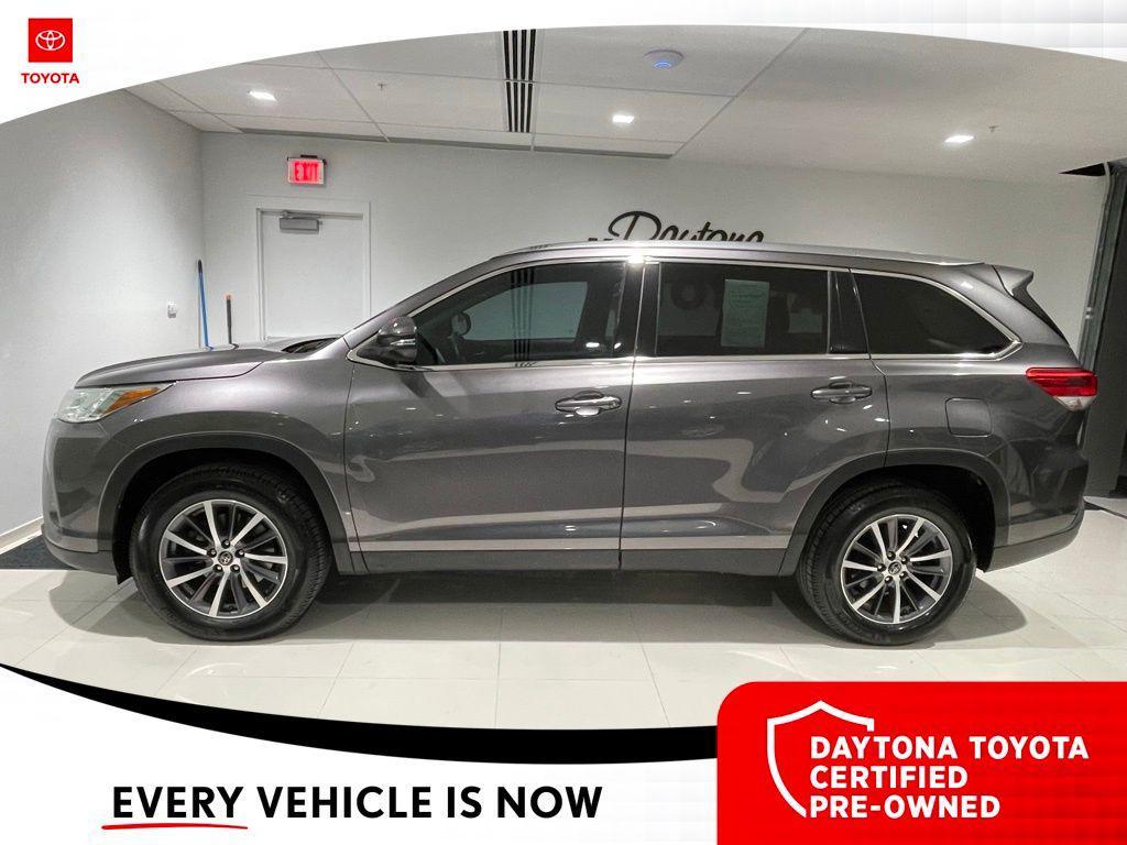 used 2019 Toyota Highlander car, priced at $26,000