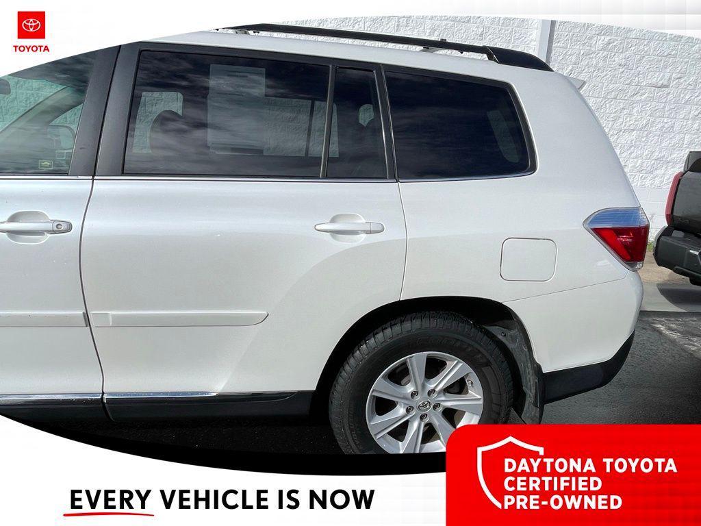 used 2012 Toyota Highlander car, priced at $11,000