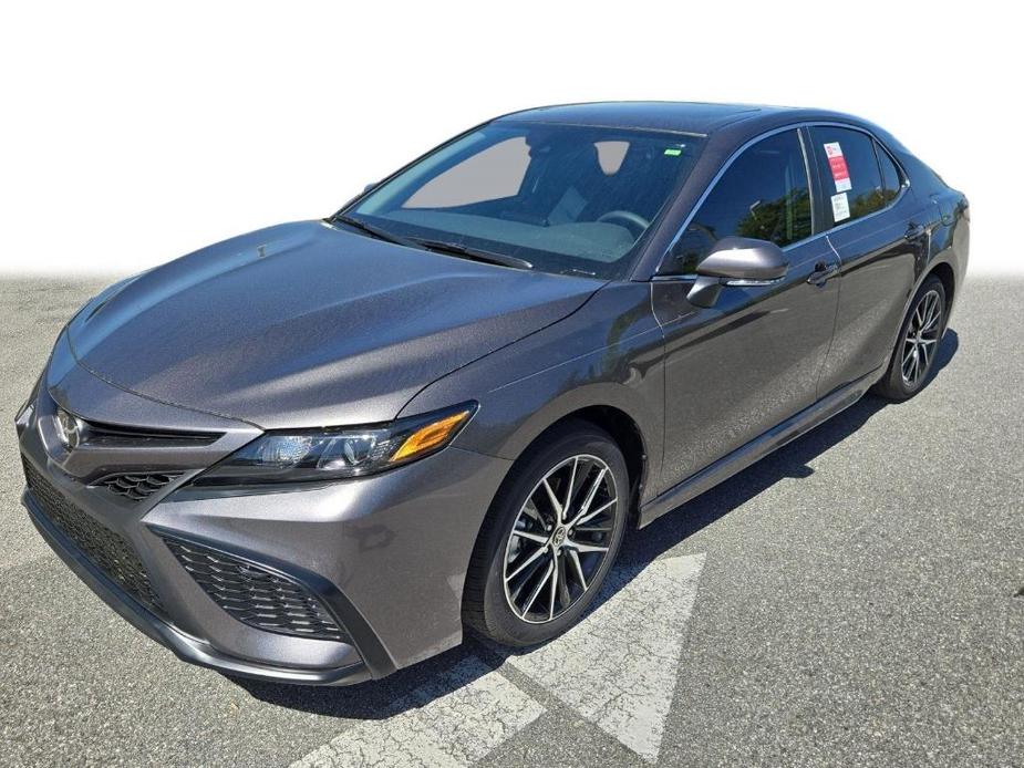new 2024 Toyota Camry car, priced at $31,721
