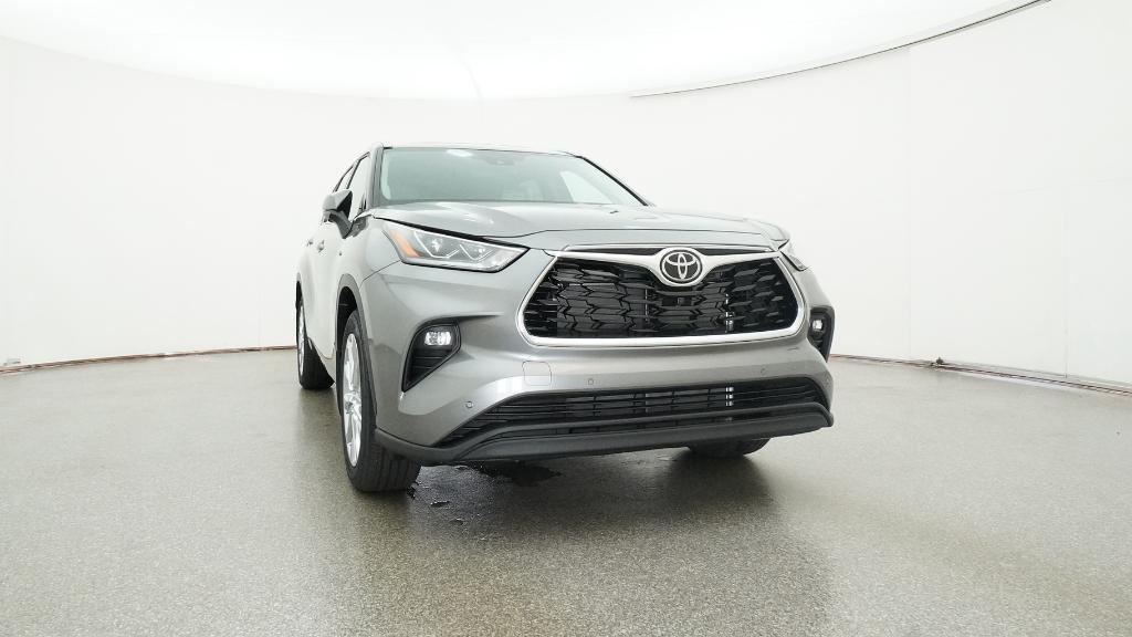 new 2026 Toyota Highlander car, priced at $54,926