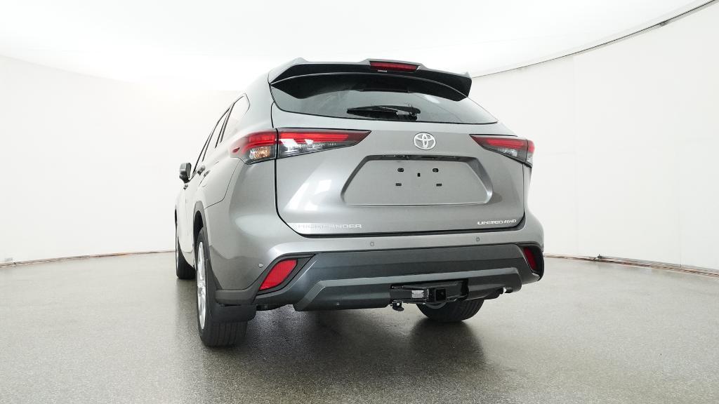 new 2026 Toyota Highlander car, priced at $54,926