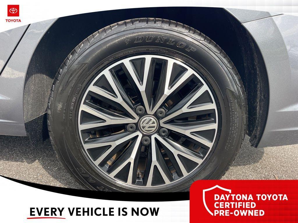 used 2021 Volkswagen Jetta car, priced at $16,500