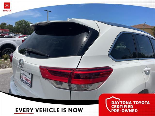 used 2019 Toyota Highlander car, priced at $25,027
