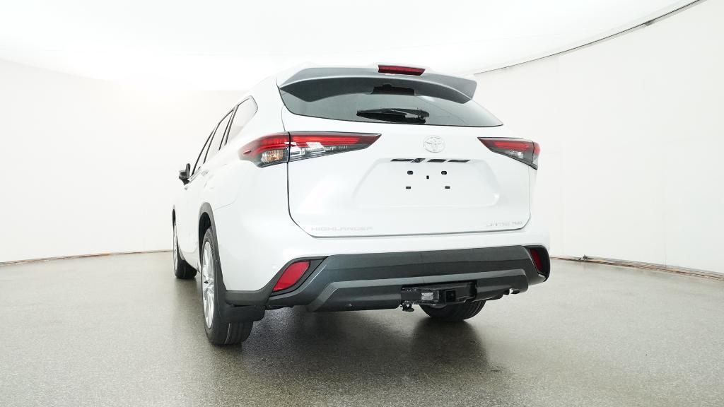 new 2026 Toyota Highlander car, priced at $55,304