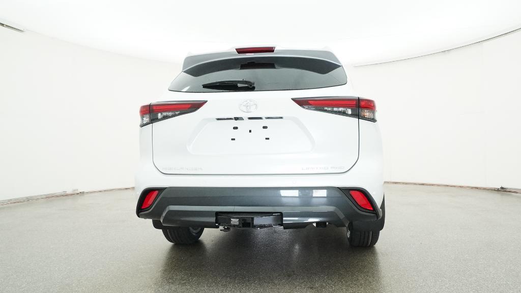 new 2026 Toyota Highlander car, priced at $55,304