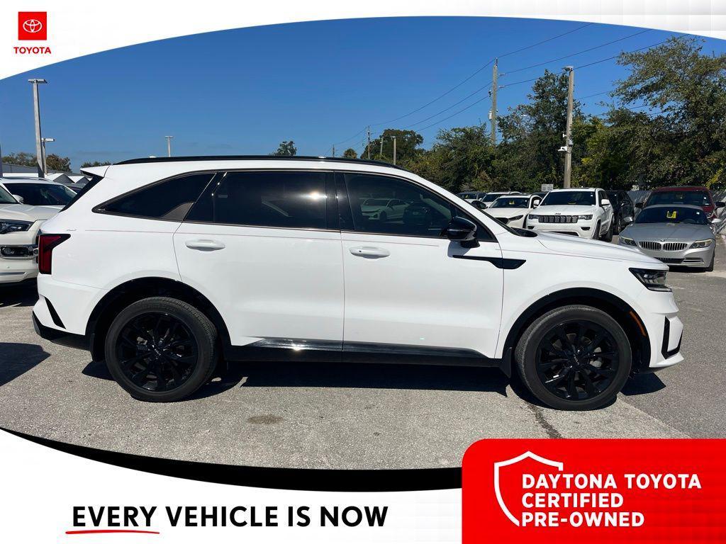 used 2022 Kia Sorento car, priced at $27,500