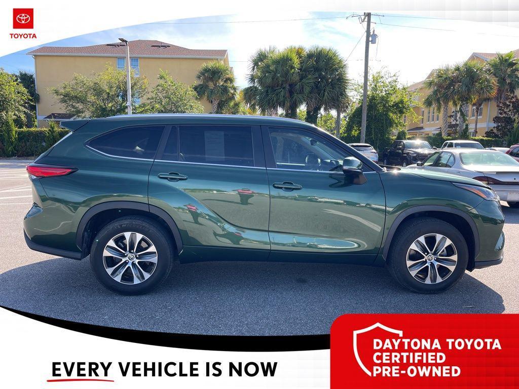 used 2023 Toyota Highlander car, priced at $36,800