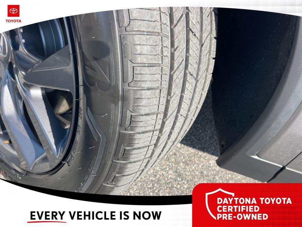 used 2022 Acura MDX car, priced at $40,987
