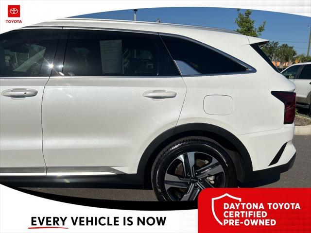 used 2022 Kia Sorento Plug-In Hybrid car, priced at $33,420