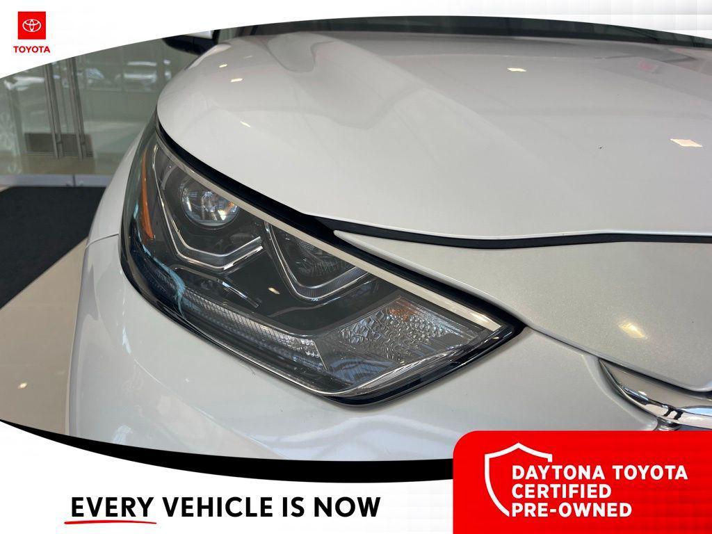 used 2024 Toyota Highlander car, priced at $43,500