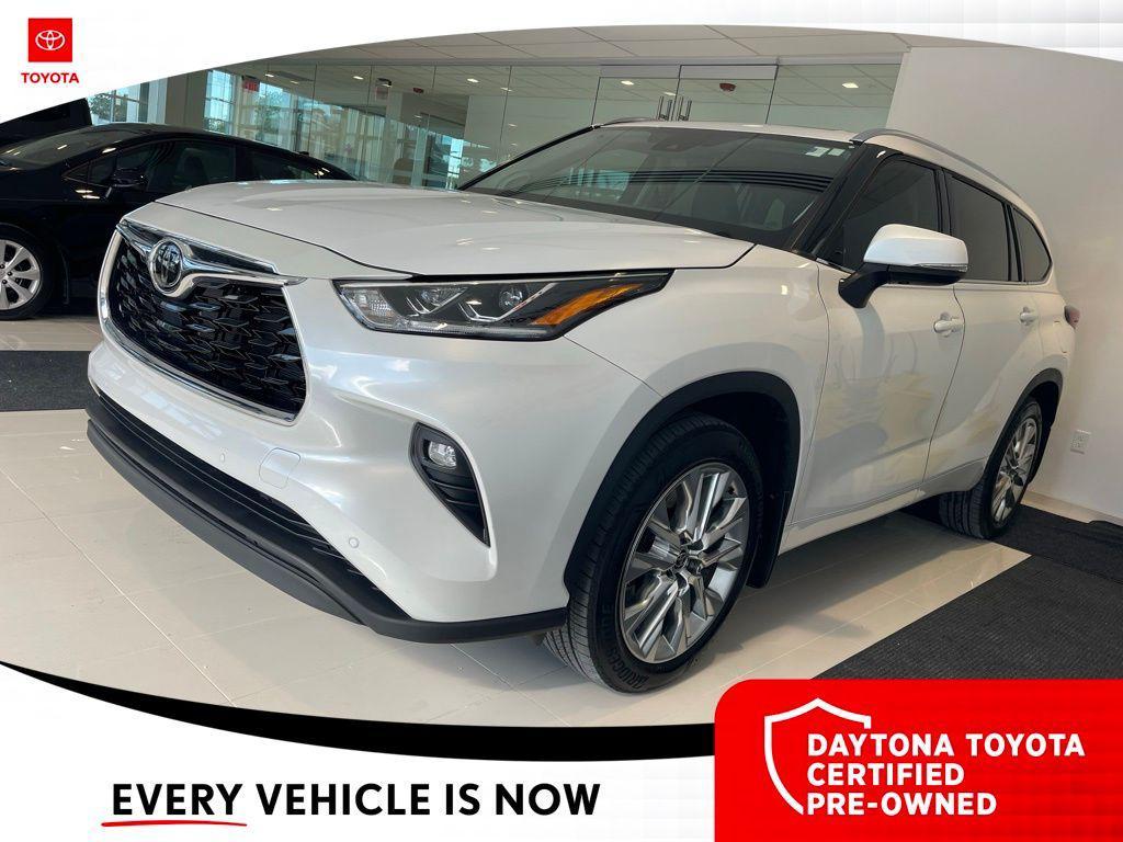 used 2024 Toyota Highlander car, priced at $43,500