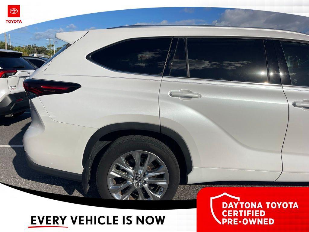 used 2024 Toyota Highlander car, priced at $46,000