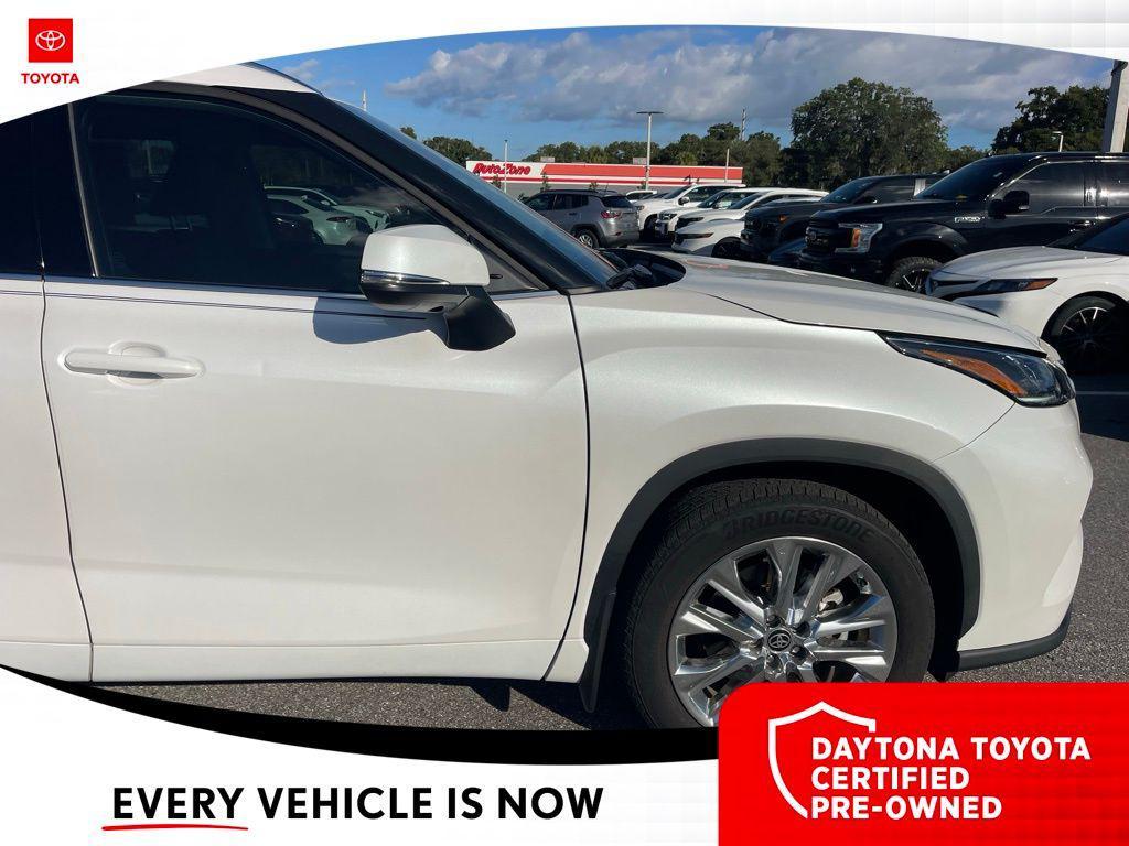 used 2024 Toyota Highlander car, priced at $46,000