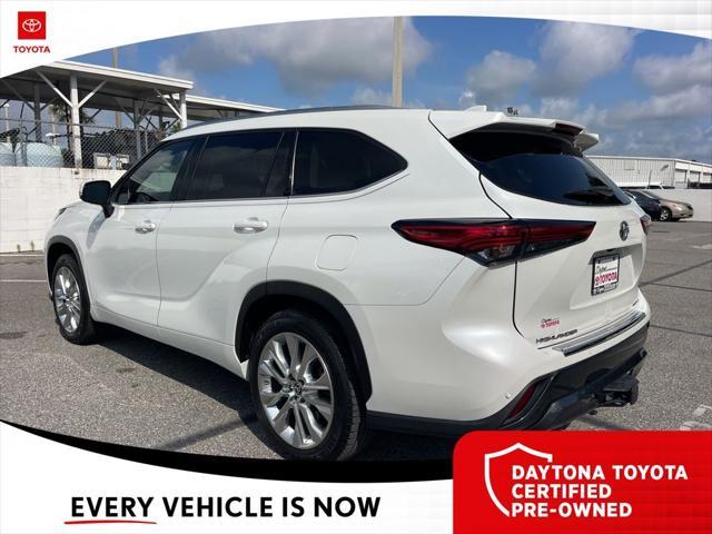 used 2022 Toyota Highlander Hybrid car, priced at $34,266