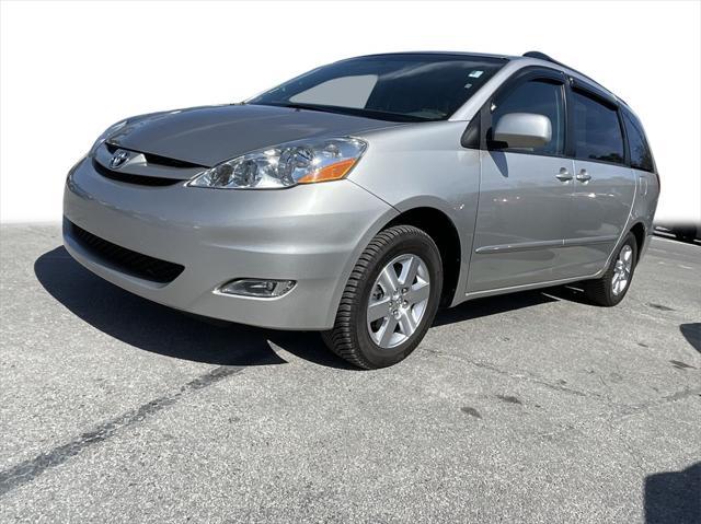 used 2006 Toyota Sienna car, priced at $8,000