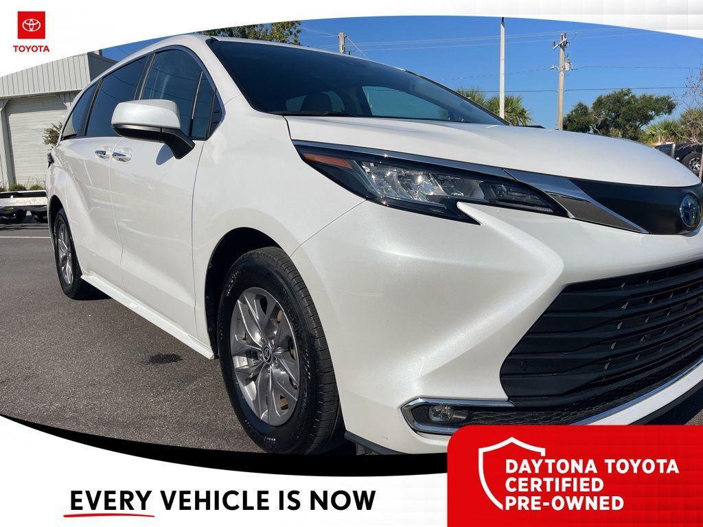 used 2023 Toyota Sienna car, priced at $38,941