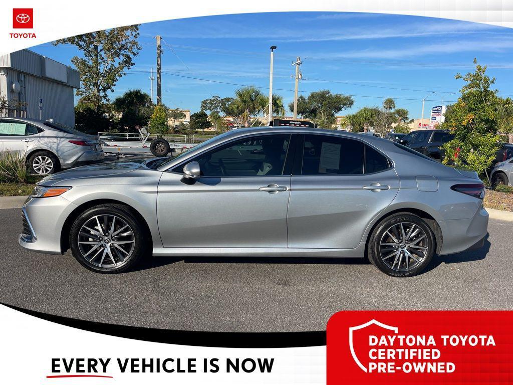 used 2022 Toyota Camry Hybrid car, priced at $27,500