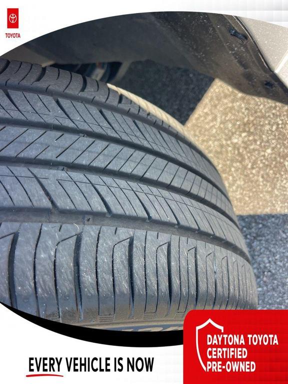 used 2022 Toyota Camry Hybrid car, priced at $27,500