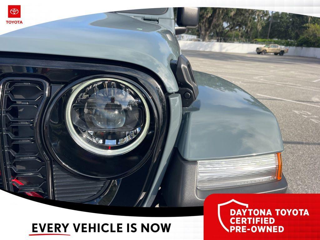 used 2024 Jeep Gladiator car, priced at $42,000