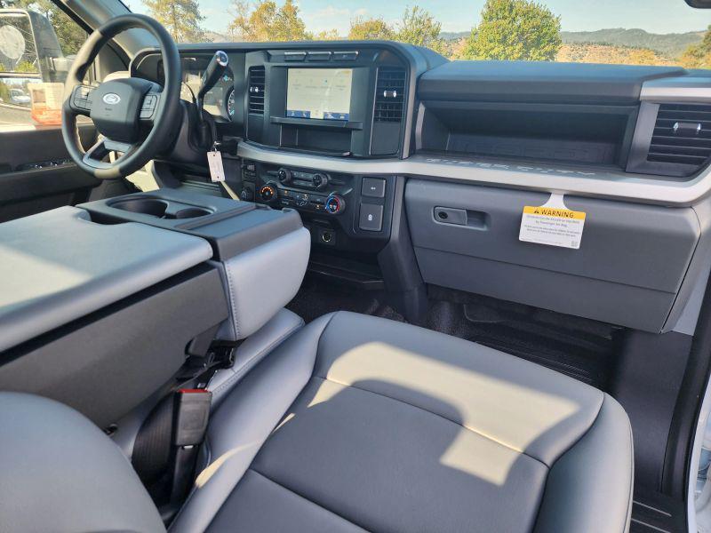 new 2024 Ford F-250 car, priced at $51,988