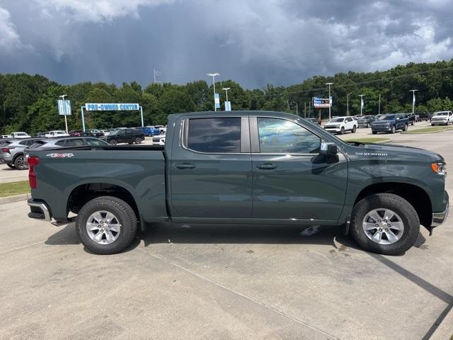 new 2025 Chevrolet Silverado 1500 car, priced at $46,714