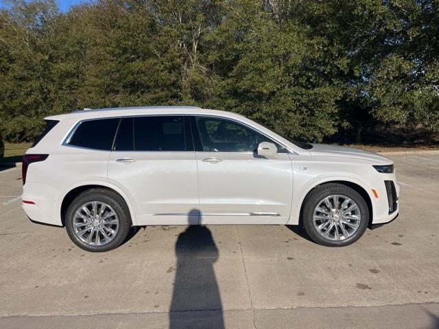 new 2025 Cadillac XT6 car, priced at $60,290