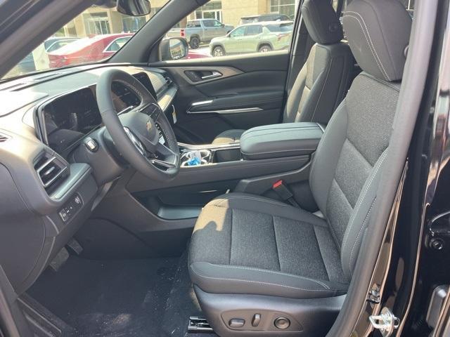 new 2026 Chevrolet Traverse car, priced at $42,014