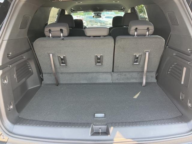 new 2026 Chevrolet Traverse car, priced at $42,014