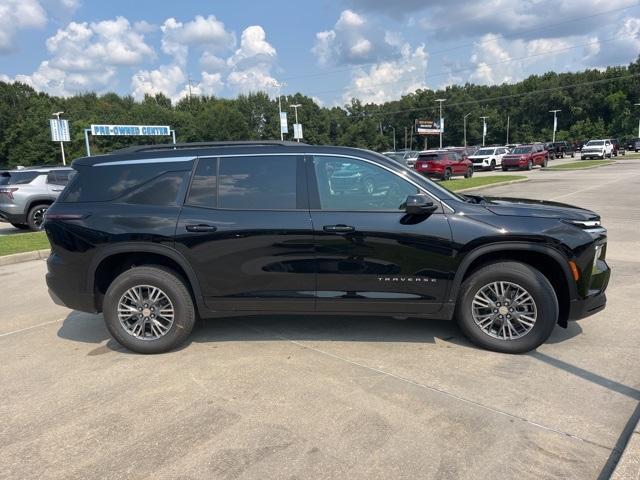 new 2026 Chevrolet Traverse car, priced at $42,014