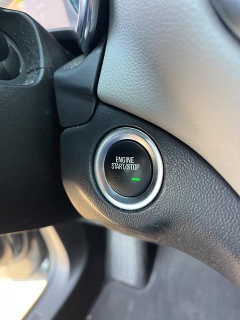 used 2020 Chevrolet Equinox car, priced at $14,990