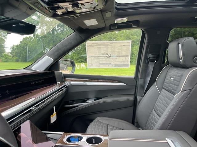 new 2025 Cadillac Escalade ESV car, priced at $128,344