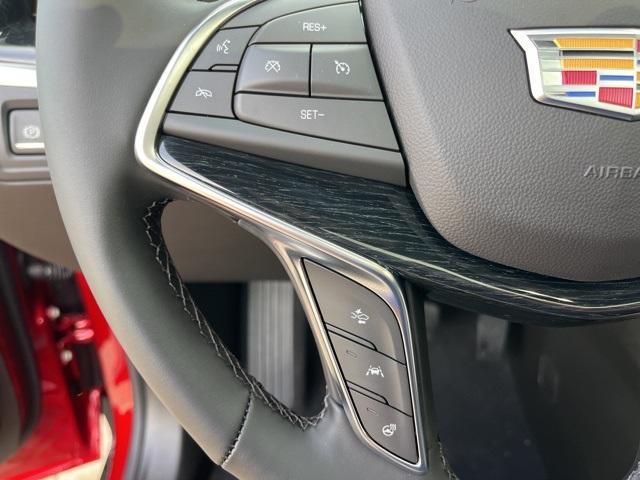 new 2025 Cadillac XT5 car, priced at $56,185