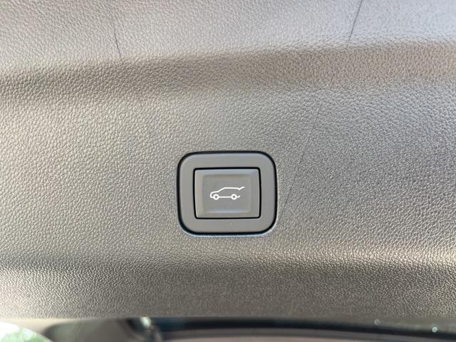 new 2025 Cadillac Escalade ESV car, priced at $117,720