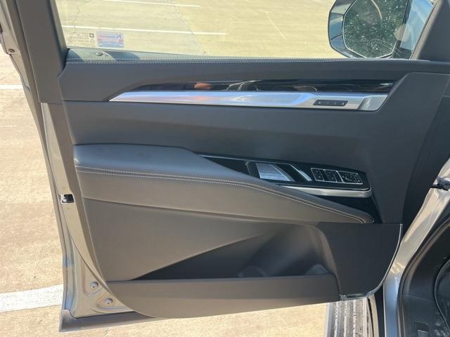 new 2025 Cadillac Escalade ESV car, priced at $117,720