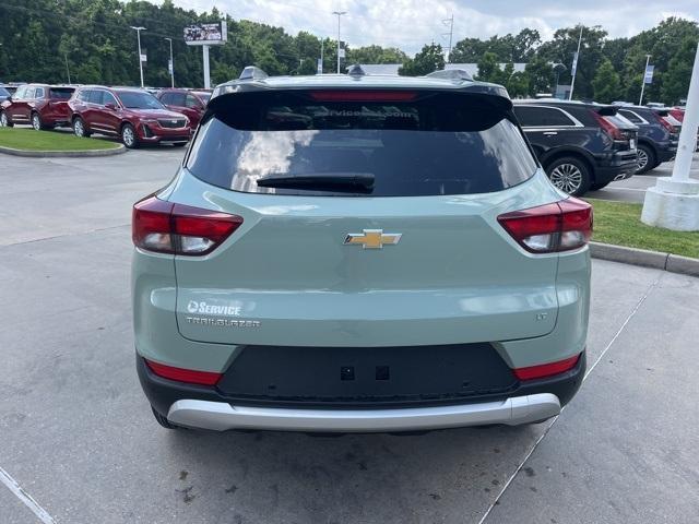 new 2025 Chevrolet TrailBlazer car, priced at $28,894