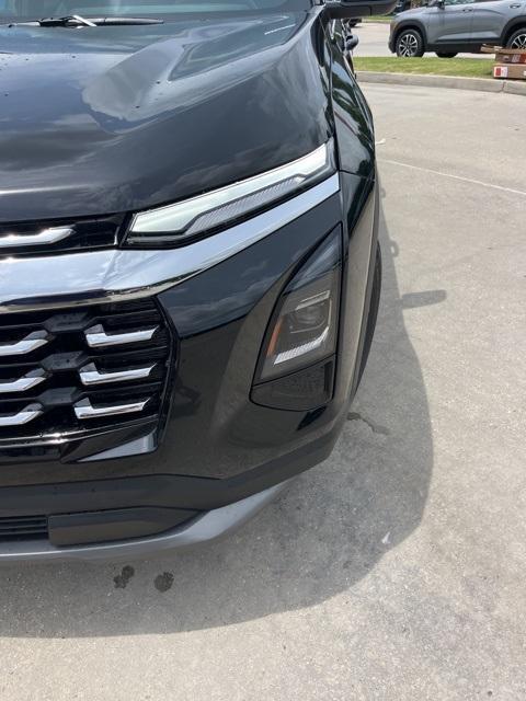 new 2026 Chevrolet Equinox car, priced at $32,465