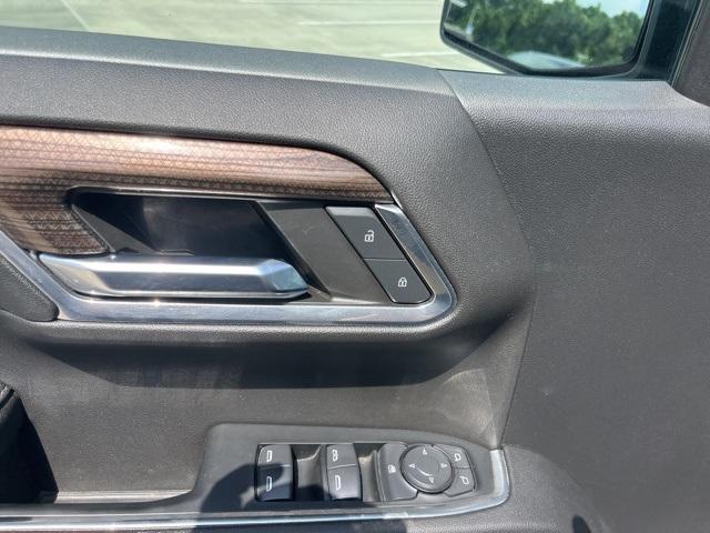 used 2024 Chevrolet Silverado 1500 car, priced at $47,990