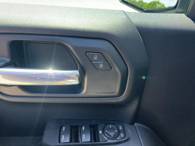 new 2025 Chevrolet Silverado 1500 car, priced at $42,714