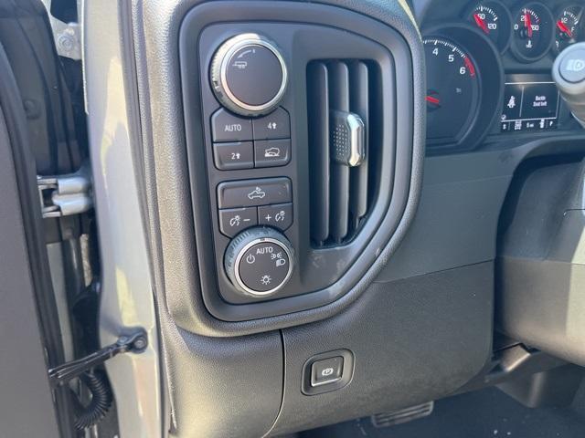 new 2025 Chevrolet Silverado 1500 car, priced at $42,714