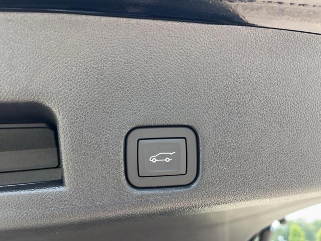 new 2026 Chevrolet Traverse car, priced at $44,239