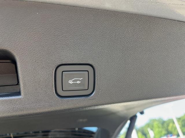 new 2025 Chevrolet Traverse car, priced at $42,629