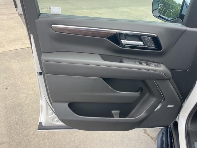 new 2025 Chevrolet Tahoe car, priced at $83,744