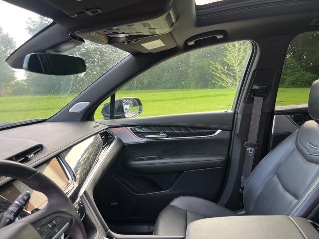 used 2025 Cadillac XT6 car, priced at $49,990